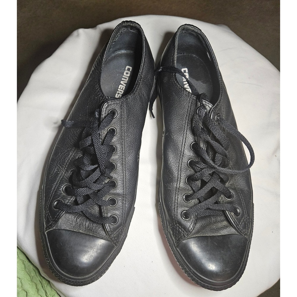 Converse Chuck Taylor All Star Sneakers Unisex 10M 12W Black Leather 135253C
